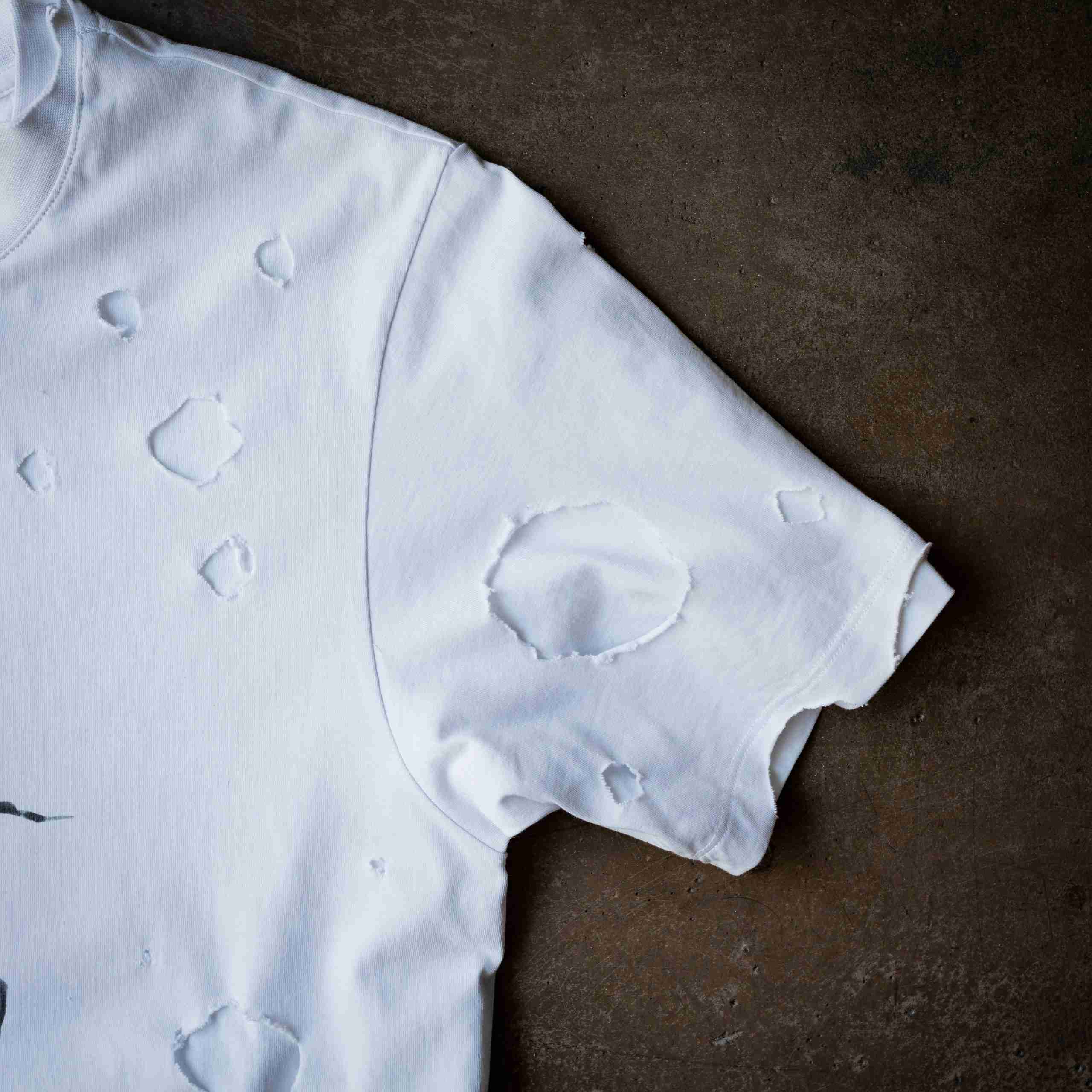 L'UOMO CON IL CAPPELLO